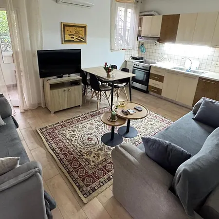 Tarraca House アパート ティラナ