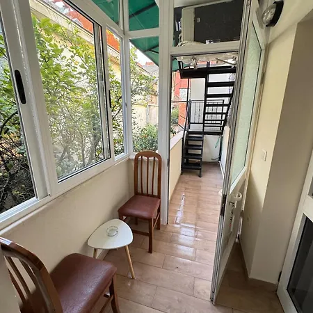 アパート Tarraca House ティラナ