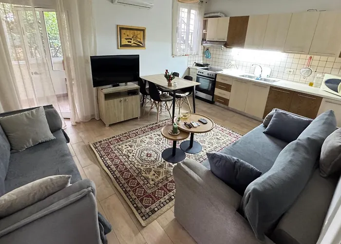 Tarraca House アパート ティラナ