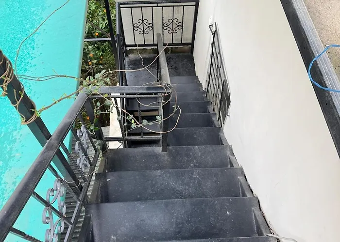 Tarraca House アパート